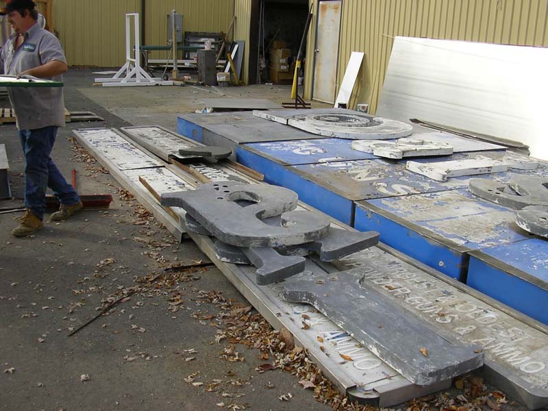 Daisy neon sign restoration